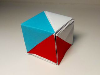 Czechia Origami Flag Box by Ladislav Kaňka